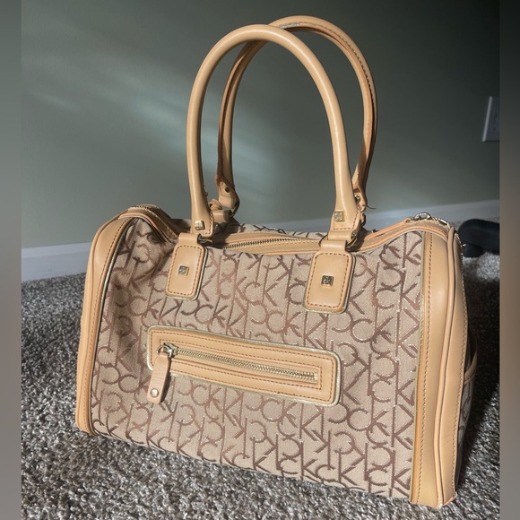 CALVIN KLEIN AUTHENTIC CAMEL SIGNATURE SATCHEL BAG HANDBAG PURSE - Picture 3 of 8